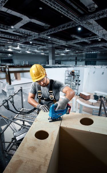 Bosch Лобзик GST 183-LI акумуляторний безщітковий 18В 1х4А&middot;год 0-3300об&middot;хв хід 20мм 1.6кг кейс RC_0.601.5B7.022 фото