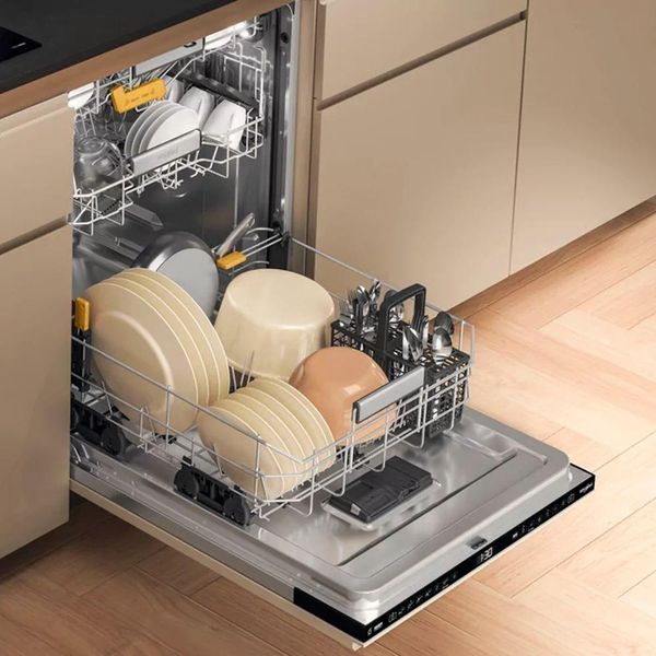Посудомоечная машина Whirlpool встроенная, 14компл., A+++, 60см, дисплей, 3й корзина, белая RC_W8IHF58TU фото