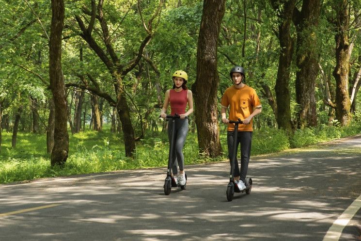 Захисний шолом Segway-Ninebot, розмір L, жовтий RC_AB.00.0020.51 фото