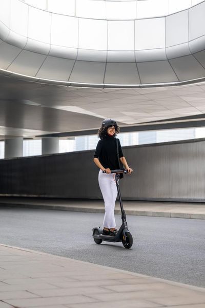 Електросамокат E2 PRO E, чорний Segway RC_AA.05.14.05.0005 фото