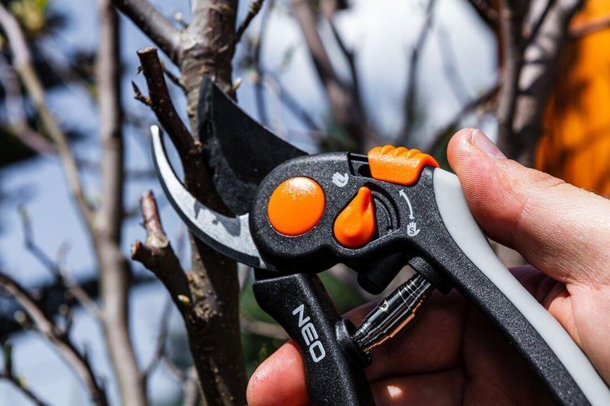 Tools Секатор площинний, d різа 18мм, 200мм, 248г Neo RC_15-202 фото