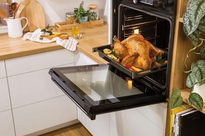 Духова шафа Gorenje електрична, 77л, A+, пара, дисплей, нерж. RC_BOS6747A01X фото