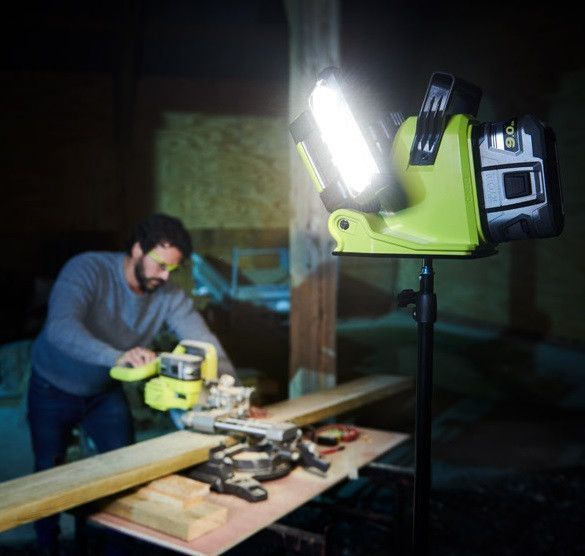 Панельний прожектор Ryobi RLP18-0, 18В ONE+, 3 LED панелі, 3000лм, 3 режими яскравості (без АКБ та ЗУ) RC_5133005398 фото