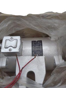 Виброплощадка электрическая для бетона HONKER GZF-150A HY_090111289 фото