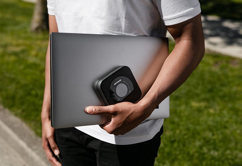 Мобільний маршрутизатор MR1100 Nighthawk M1 4G/LTE, 1xGE LAN/WAN, 1xUSB, 1xUSB TypeC, 1Гбіт/с, 2xTS-9 NETGEAR RC_MR1100-100EUS фото