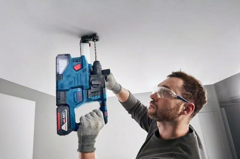 Акумуляторний перфоратор Bosch GBH 185-LI SDS-Plus 18В акб 2х4Ач 1.9Дж 2.3кг RC_0.611.924.021 фото