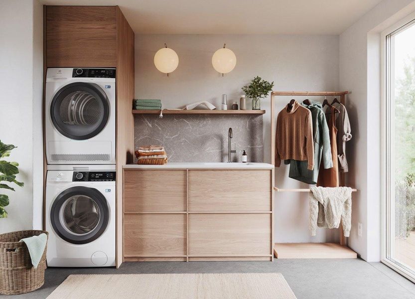 Комплект монтажний Electrolux для з'єднання пральної машини з сушильною машиною, висувна полиця, білий RC_E1WYHSK1 фото