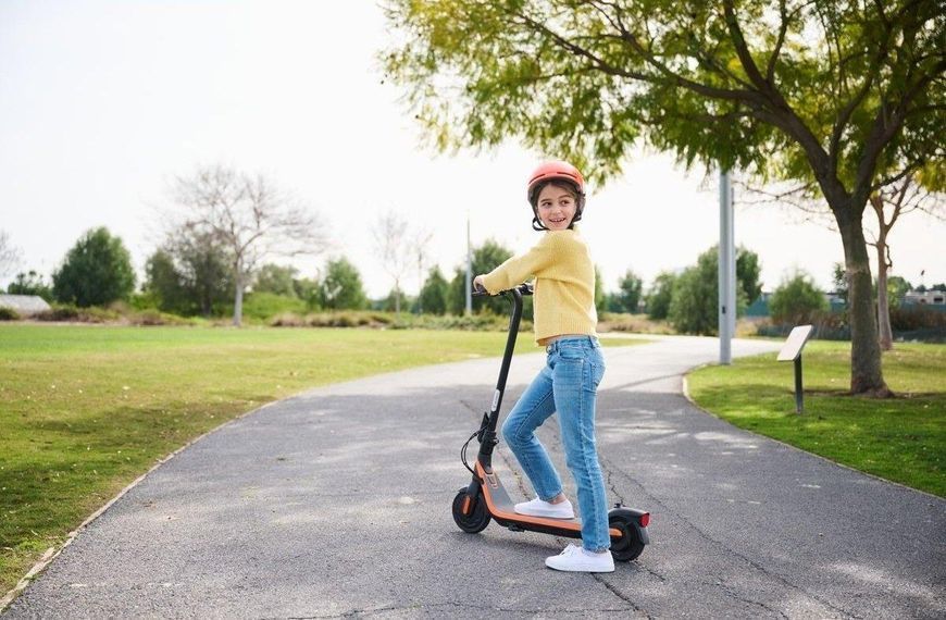 Електросамокат Ninebot дитячий C2, помаранчевий Segway RC_AA.10.04.01.0013 фото