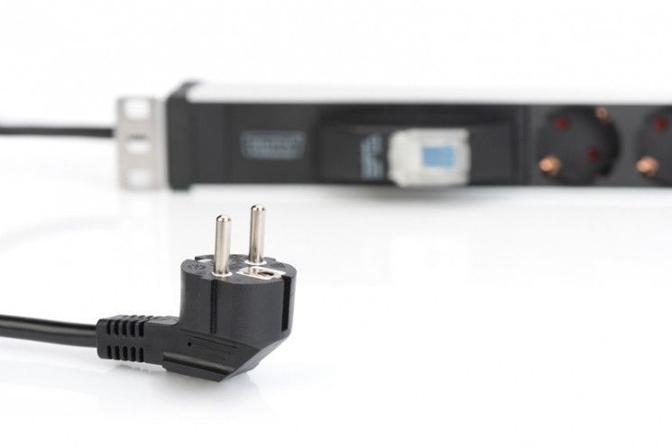 Блок розеток Digitus 1U, 6xSchuko, 16A, 250V, автомат, вилка Schuko RC_DN-95417 фото