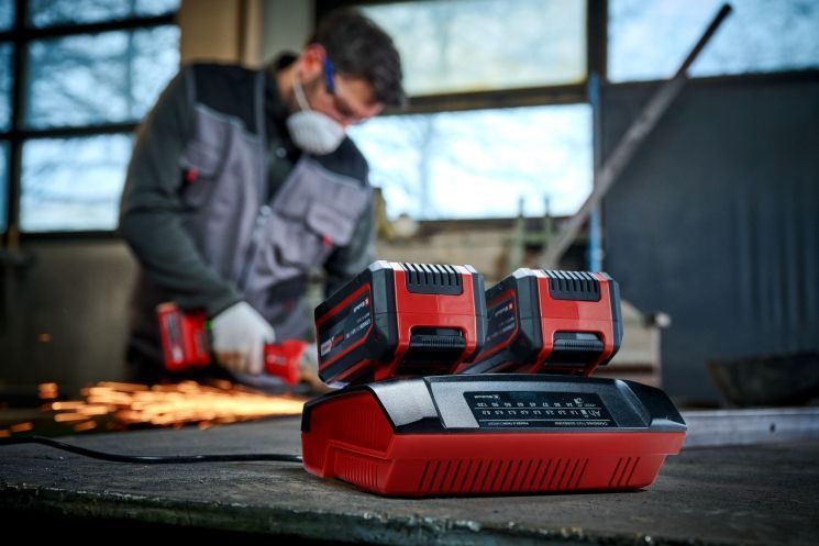 Зарядное устройство для Einhell Power X-Twincharger 2x18В 4А 0.87кг RC_4512161 фото