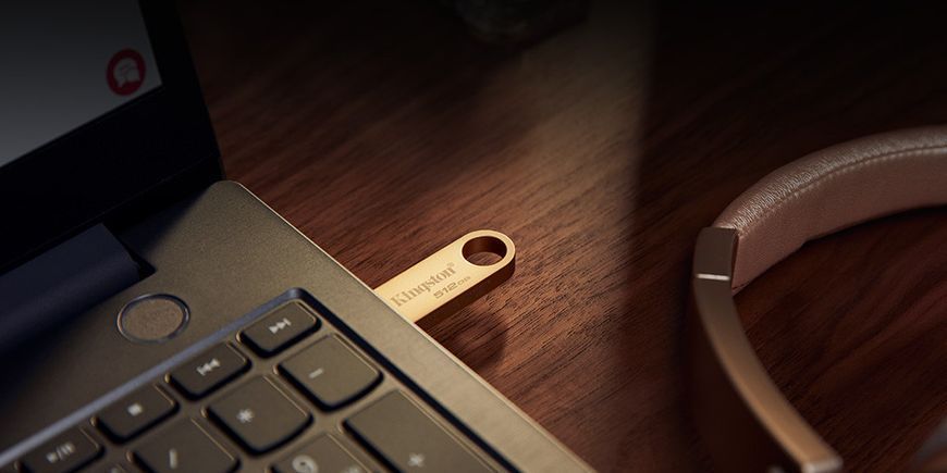 Накопитель Kingston 128GB USB 3.2 Type-A Gen1 DT SE9 G3 RC_DTSE9G3/128GB фото