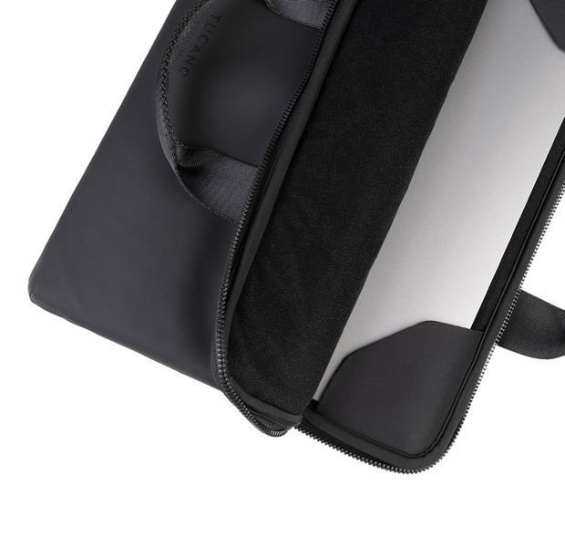 Сумка-чехол Tucano Gommo Super Slim 15"/16" черный RC_BSGOM1516-BK фото