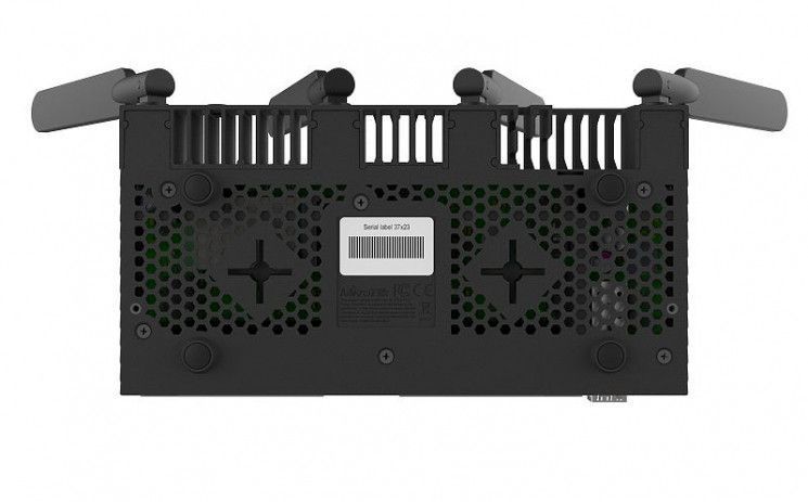 Маршрутизатор MikroTiK RouterBOARD RB4011iGS+5HacQ2HnD-IN RC_RB4011iGS+5HacQ2HnD-IN фото