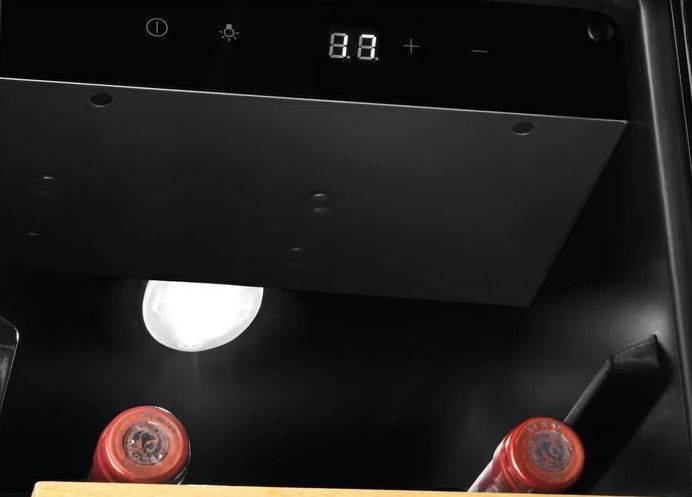 Electrolux Холодильник вбуд. для вина EWUS020B5B RC_EWUS020B5B фото