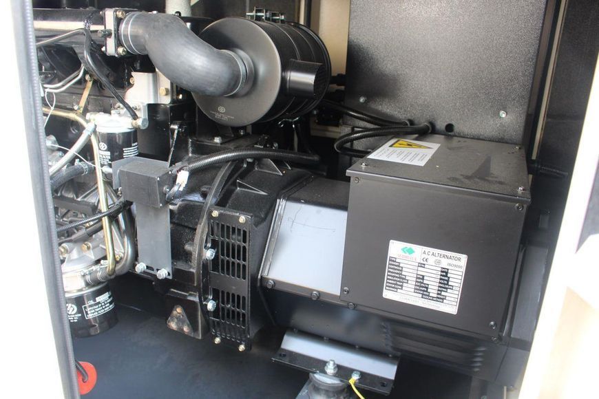 Дизельний генератор UNIVERSAL UND-BD 35 кВт KM_UND-BD 45 KVA фото