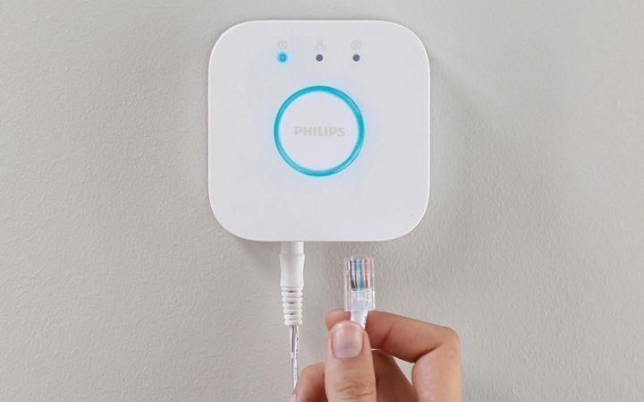 Блок управления Philips Hue Bridge, ZigBee RC_929001180642 фото