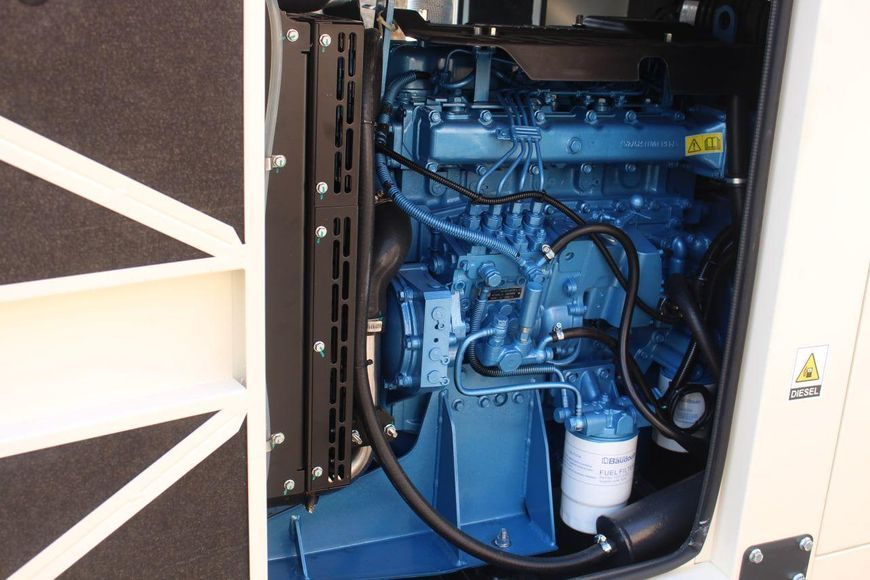 Дизельный генератор UNIVERSAL UND-BD 58 кВт KM_UND-BD 72 KVA фото