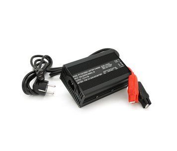 Зарядное устройство для аккумуляторов AGM 12V, 15A, + крокодилы,135x90x50mm U_36863 фото