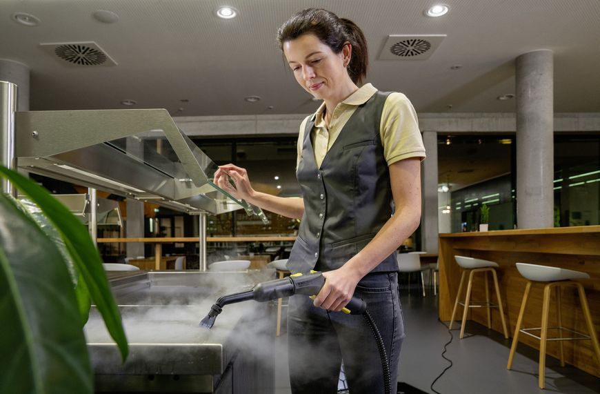Пароочисник SG 4/2 Classic, 2250 Вт, 4 бар, 145 &deg; C, 7 кг Karcher RC_1.092-301.0 фото