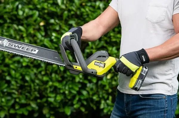 Акумуляторний кущоріз Ryobi RY18HT55A-120 HY_5133004910 фото