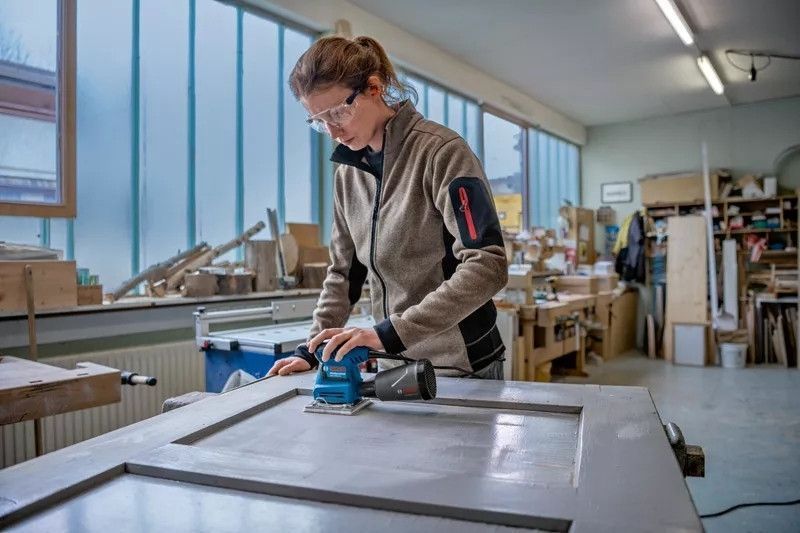 Bosch Шлифмашина эксцентриковая GSS 160 Multi 180Вт 24000об/мин 1.2кг RC_0.601.2A2.300 фото