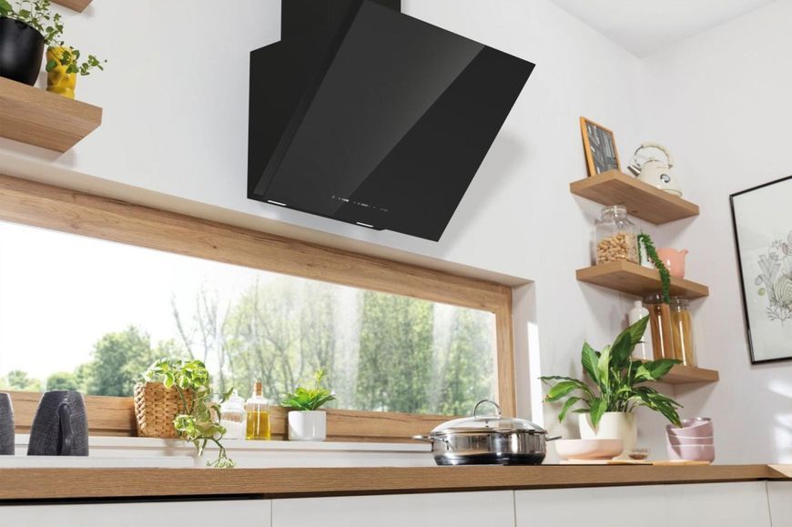 Витяжка Gorenje похила, 60см, 570м3ч, чорний RC_WHI643B фото