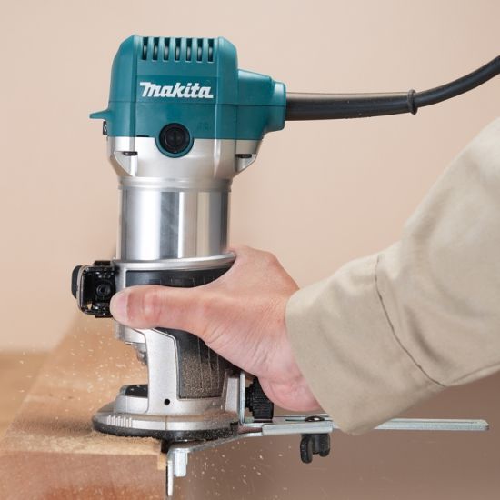 Фрезер Makita RT0702CX2 710ВТ цанга 6 та 8мм 10000-34000об/хв 1.8кг RC_RT0702CX2 фото