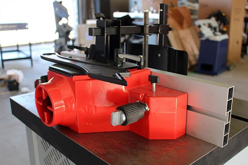 Фрезерный станок по дереву Holzmann FS 160SOLID 230 В KM_FS160SOLID_230V фото